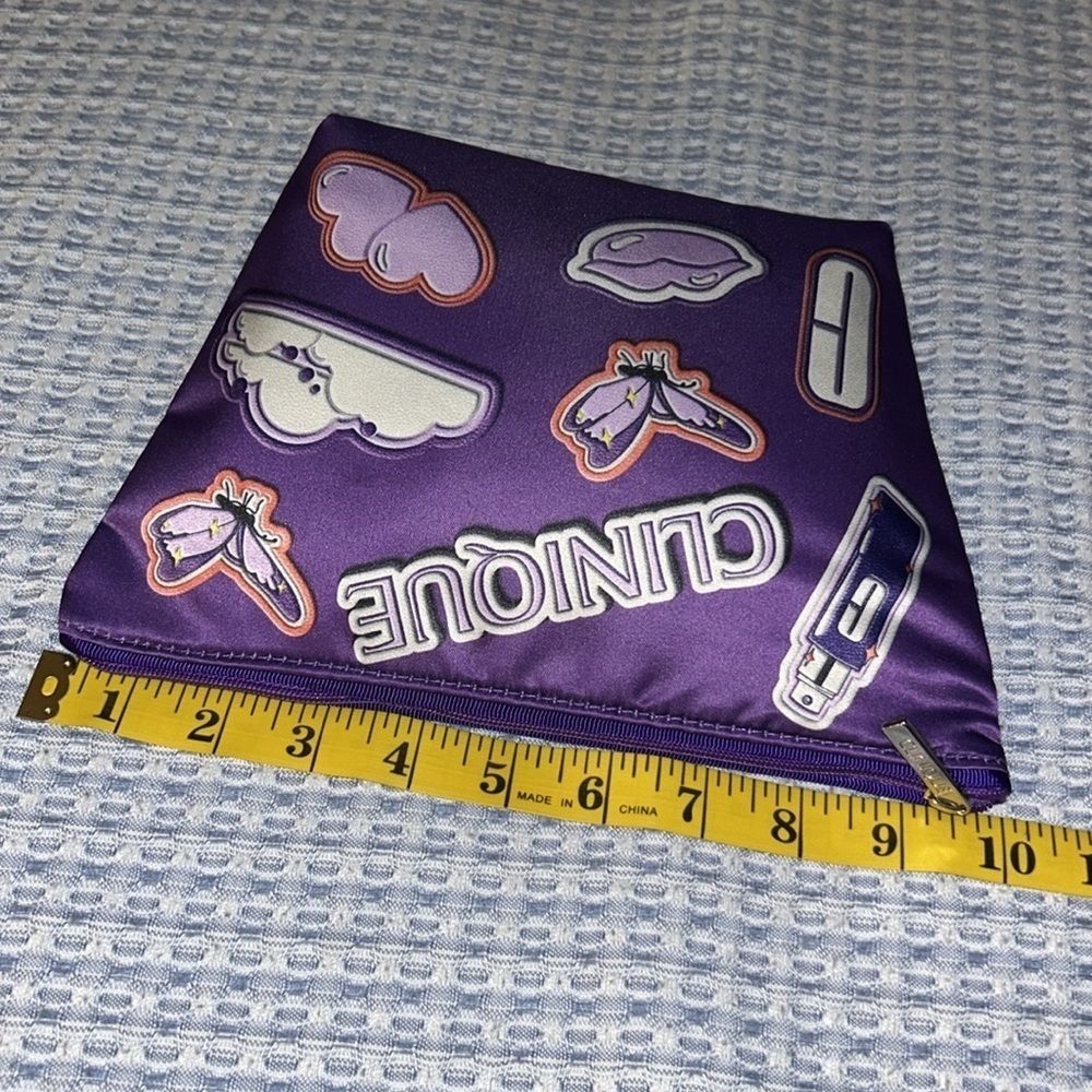 Clinique Purple Cosmetic Bag - Picture 4 of 6